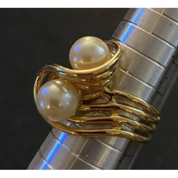 18k Gold Electroplated Stamped Ring with 2 Glass Faux Pearls Size 8 Classic - Picture 3 of 10